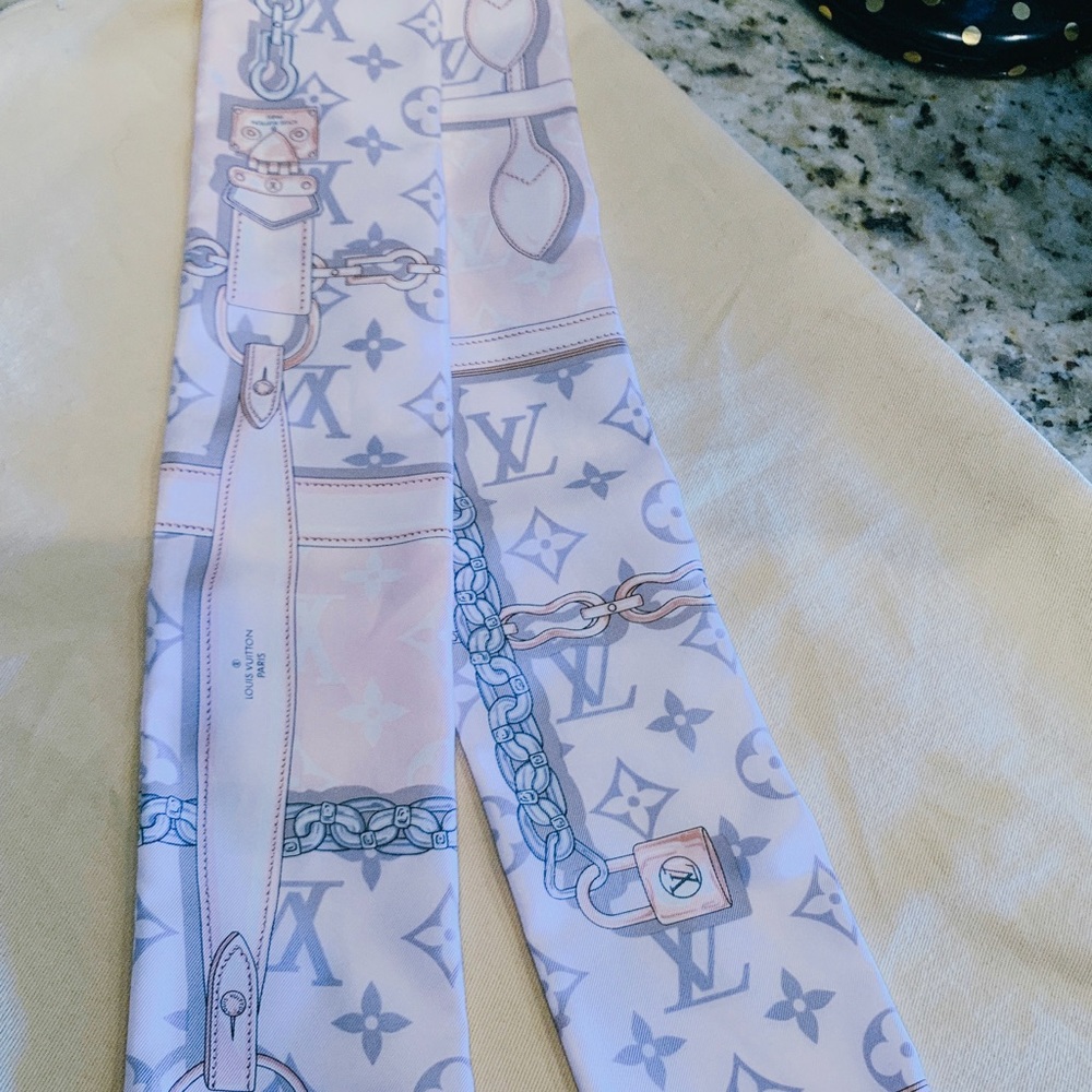 Louis Vuitton Bandeau/Scarf